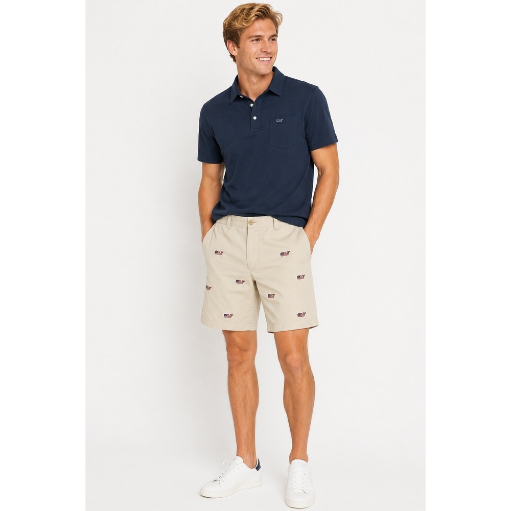 Vineyard Vines Breaker Shorts Mens 28 Khaki Embroidered Whales Flat Front Cotton